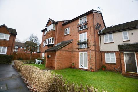 1 bedroom flat to rent, Knowles Close, West Drayton, UB7