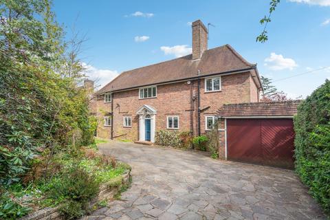 undefined, Pinner Hill, Pinner HA5
