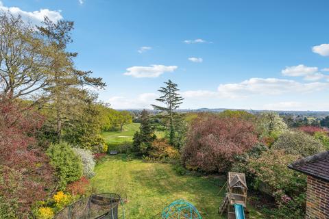 undefined, Pinner Hill, Pinner HA5