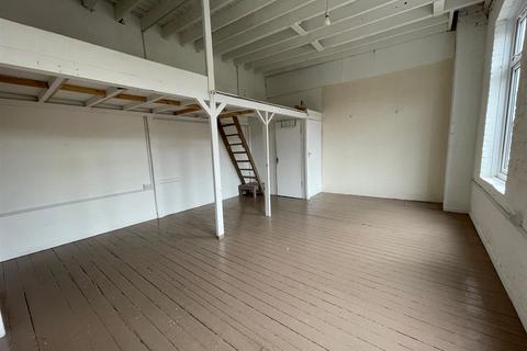 Property to rent, Darnley Road, Hackney, London