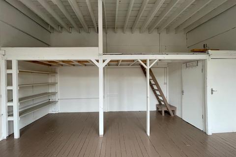Property to rent, Darnley Road, Hackney, London
