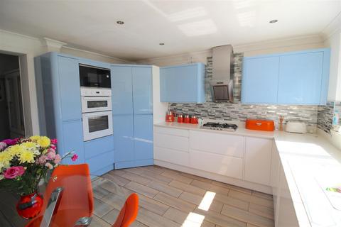 73 Fallindale Road, Birmingham, B26 3YR