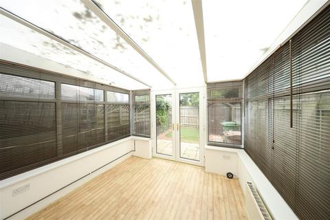 67 Bielby Drive, Beverley, HU17 0RX