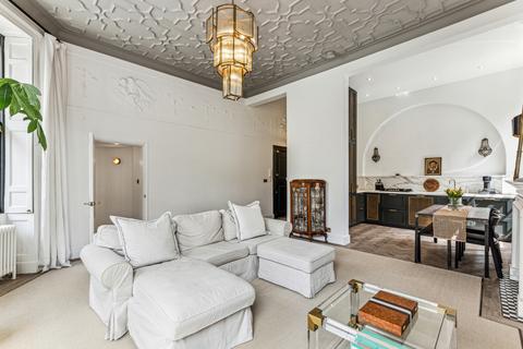 Flat 2, 67 Harley Street, London, W1G 8QZ