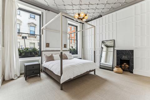 Flat 2, 67 Harley Street, London, W1G 8QZ
