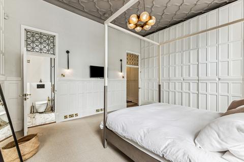 Flat 2, 67 Harley Street, London, W1G 8QZ