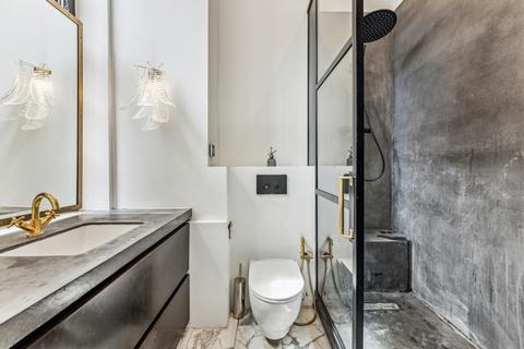 Flat 2, 67 Harley Street, London, W1G 8QZ