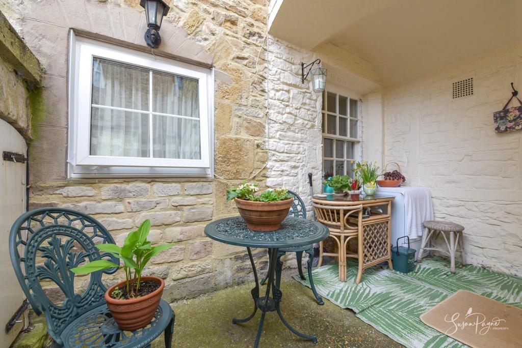 Private Courtyard