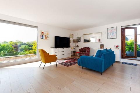 3 bedroom apartment for sale, Southside Apartments, Richmond