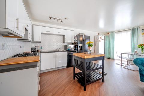 3 bedroom apartment for sale, Newport Road, Broughton, Milton Keynes