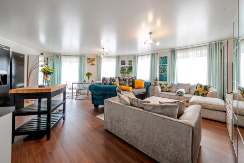 3 bedroom apartment for sale, Newport Road, Broughton, Milton Keynes