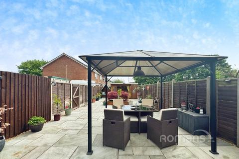 154 Roman Road, Basingstoke, RG23 8HG