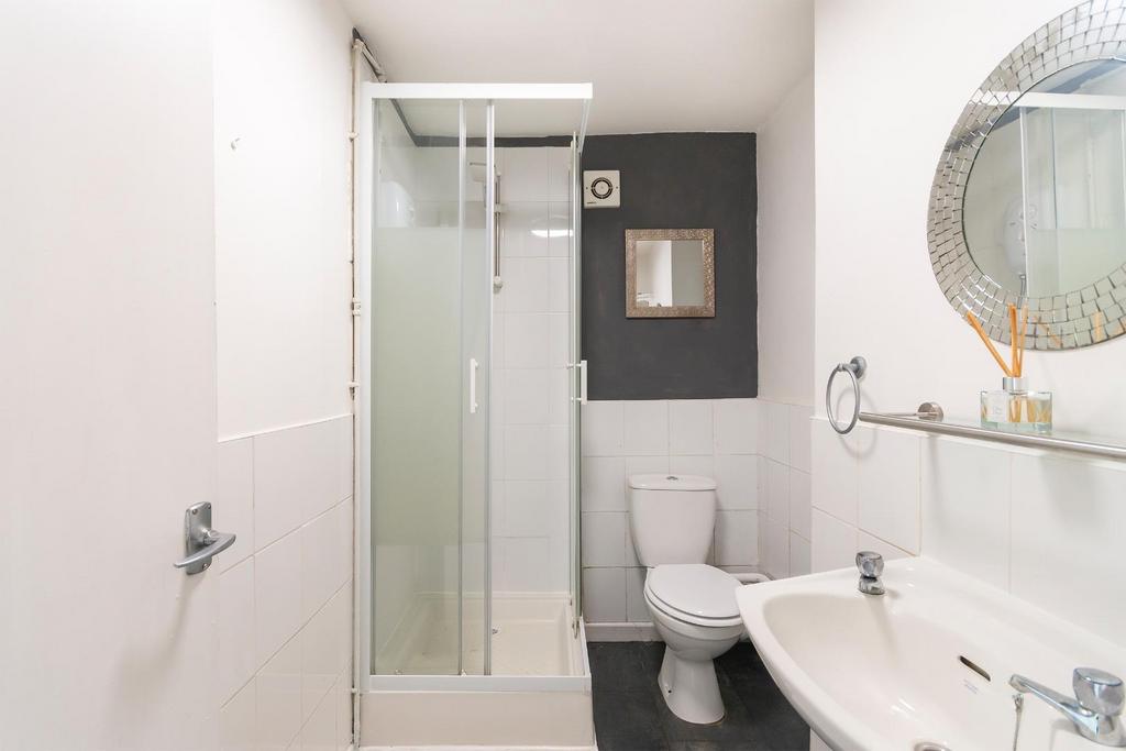 DAORSEKULTSA36 FG - Bathroom C.jpg