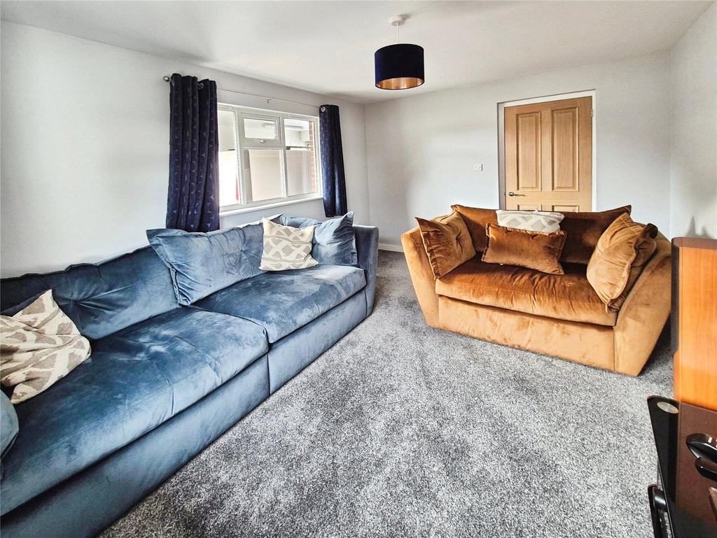 Lounge/Bedroom