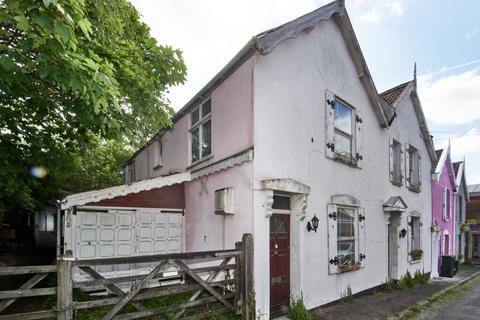 6 bedroom semi-detached house for sale, Princes Place, Bristol, Somerset, BS7 8NP