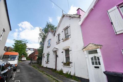 6 bedroom semi-detached house for sale, Princes Place, Bristol, Somerset, BS7 8NP