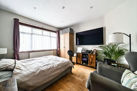 47 The Chase, Ickenham, Uxbridge, UB10 8ST
