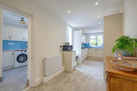 63 Meadow Road, Catshill, Bromsgrove, B61 0JJ