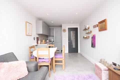1 bedroom flat to rent, Brandon House, Claybury, Bushey, WD23