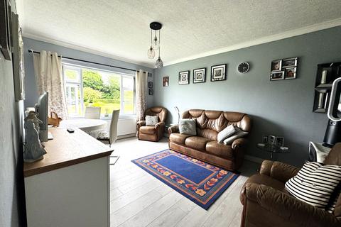 2 bedroom ground floor flat for sale, Roseacre Drive, Heald Green, Stockport, SK8
