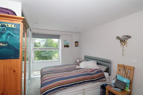 2 bedroom apartment to rent, Clarendon Avenue, Leamington Spa