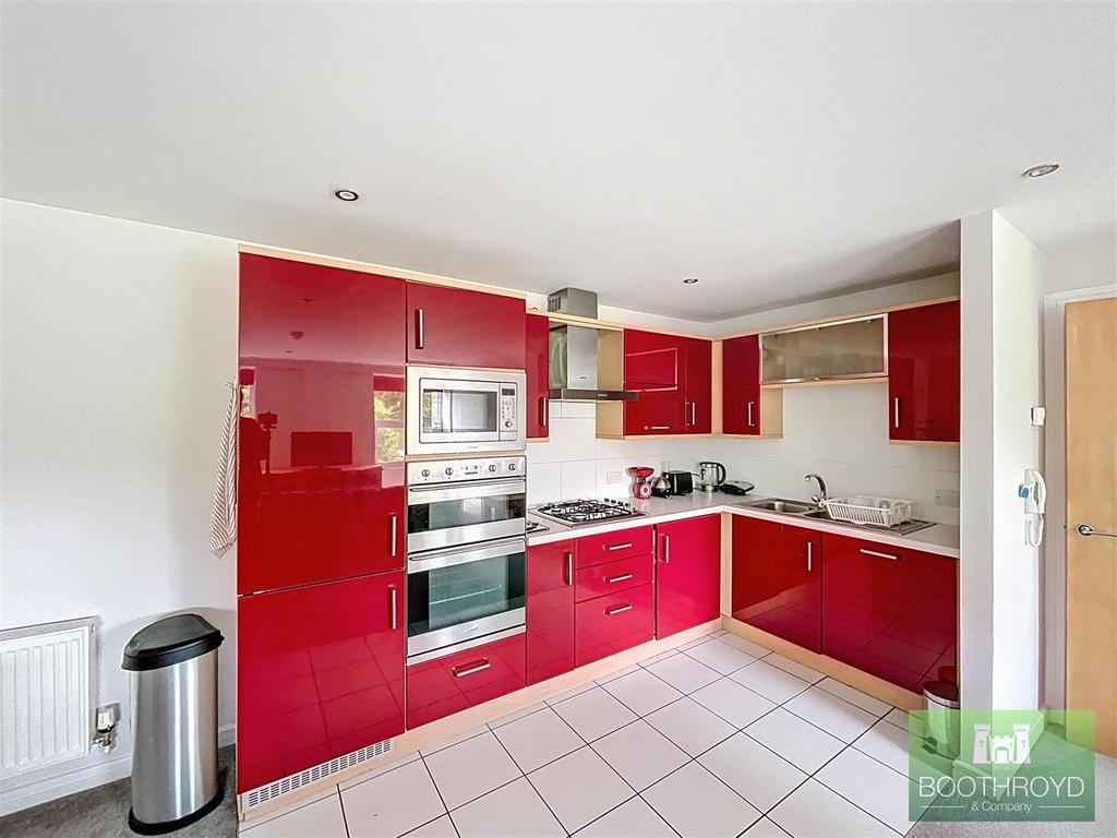 Fitted kitchen