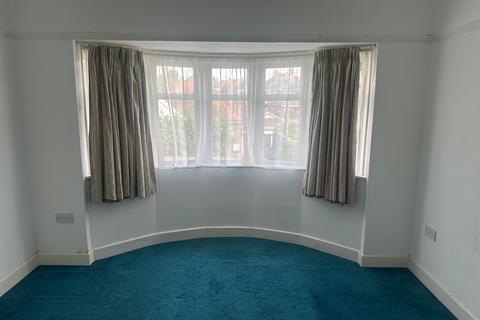 3 bedroom semi-detached house to rent, Parkstone Road, Leicester