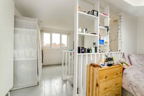 9 Amethyst Road, London, E15 2BE