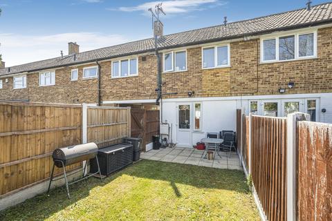 2 bedroom terraced house for sale, Briar Close, Cheshunt, Waltham Cross, Hertfordshire