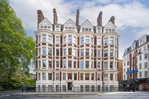 2 bedroom flat for sale, Ridgmount Gardens, WC1E, Bloomsbury, London, WC1E