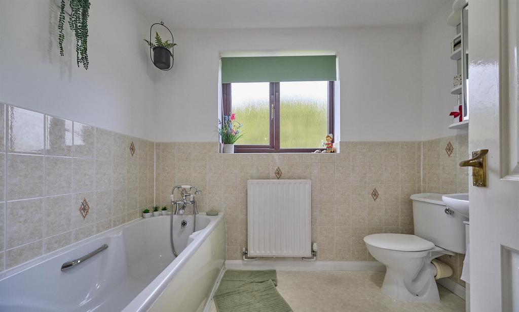 En Suite Bathroom