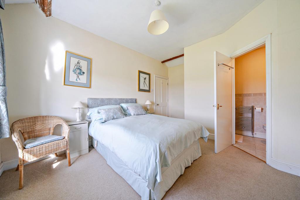 Exceptional Smallholding Property