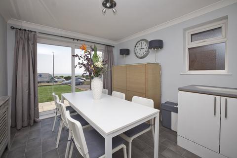 2 bedroom flat for sale, Royal Esplanade, Ramsgate, Kent, CT11
