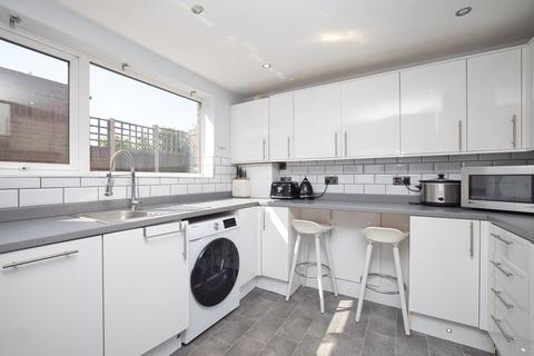 2 bedroom flat for sale, Royal Esplanade, Ramsgate, Kent, CT11