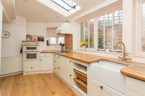13 Mill Lane, St Radigunds, Canterbury, CT1 2AW