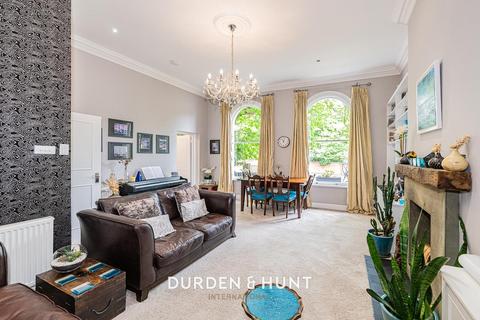 2 bedroom apartment for sale, Hermon Hill, Wanstead E11