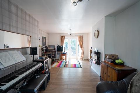 23 Chelmsley Grove, Birmingham, B33 0EU
