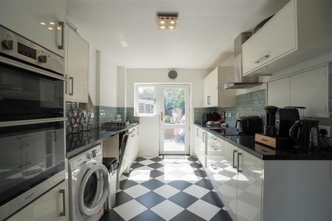 23 Chelmsley Grove, Birmingham, B33 0EU