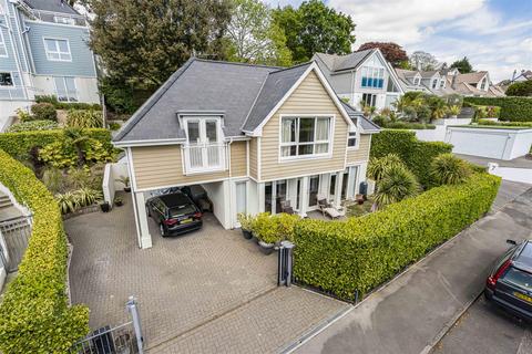 4 bedroom detached house for sale, Munster Road, Poole