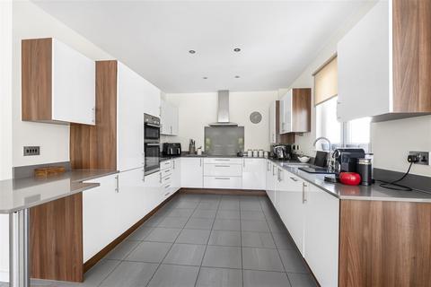 4 bedroom detached house for sale, Munster Road, Poole