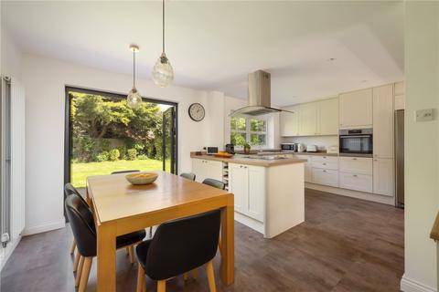 8 Ealham Close, Canterbury, CT4 7BW
