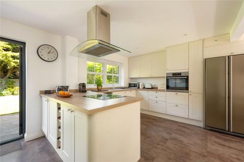 8 Ealham Close, Canterbury, CT4 7BW