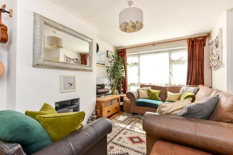 13 Juniper Walk, Shoreham-by-sea, BN43 6JE