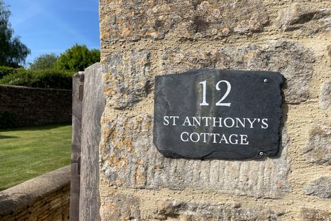 undefined, Beverston, Tetbury, Gloucestershire, GL8