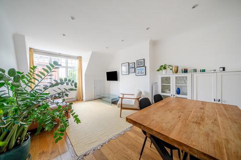 2 bedroom flat for sale, Haverstock Hill, Belsize Park, London, NW3