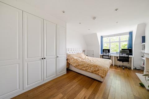 2 bedroom flat for sale, Haverstock Hill, Belsize Park, London, NW3