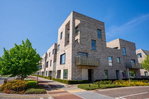 73 Eddington Avenue, Cambridge, CB3 1SE
