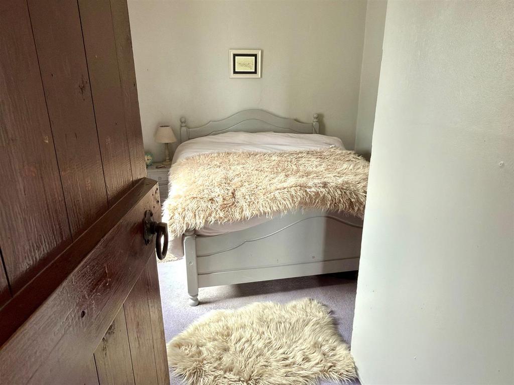 BEDROOM 3.jpg