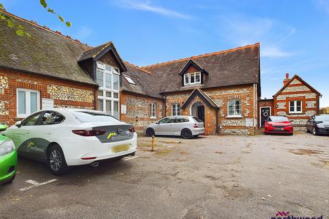 2 bedroom maisonette to rent, 12 Church Street, Old Town, Eastbourne, BN21