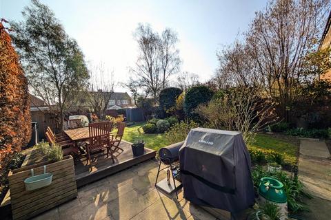 undefined, Douglas Road, Esher